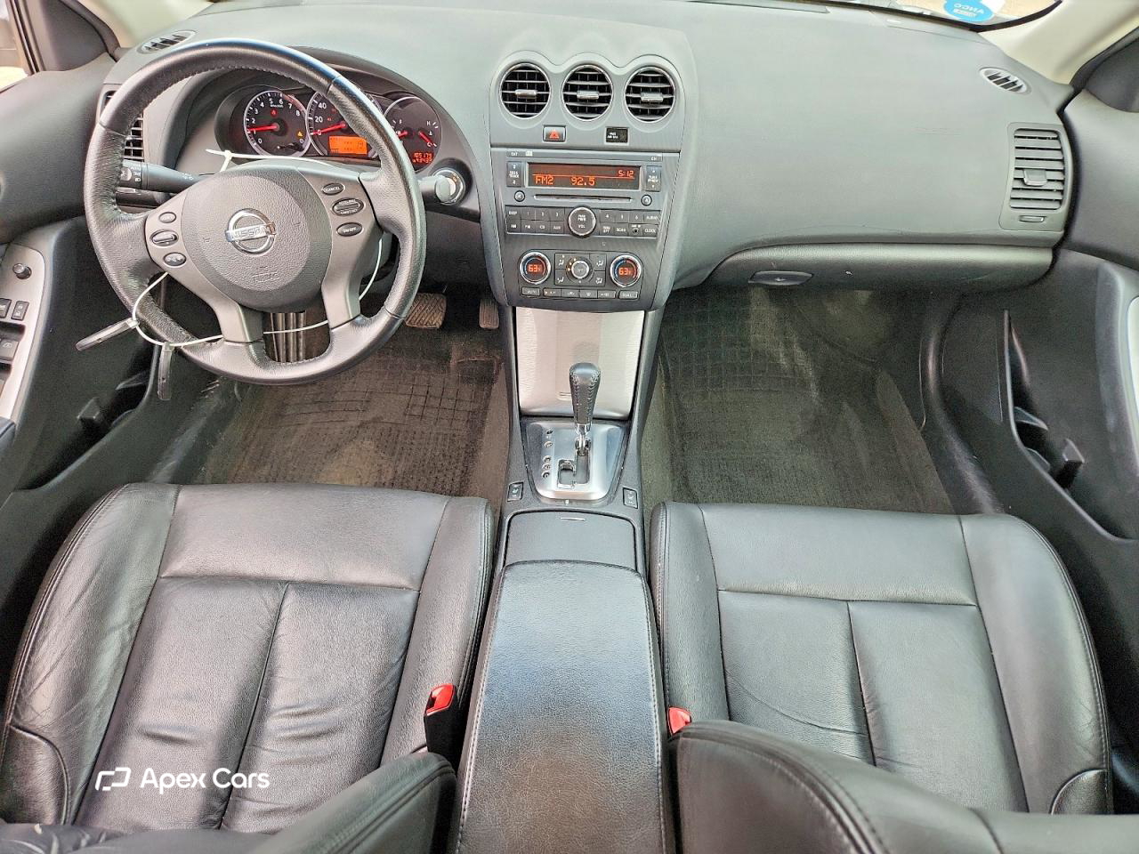 Nissan Altima 2010