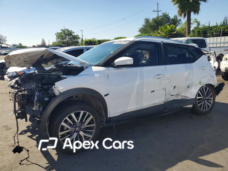 Nissan Kicks 2021 - Image 1 of 13