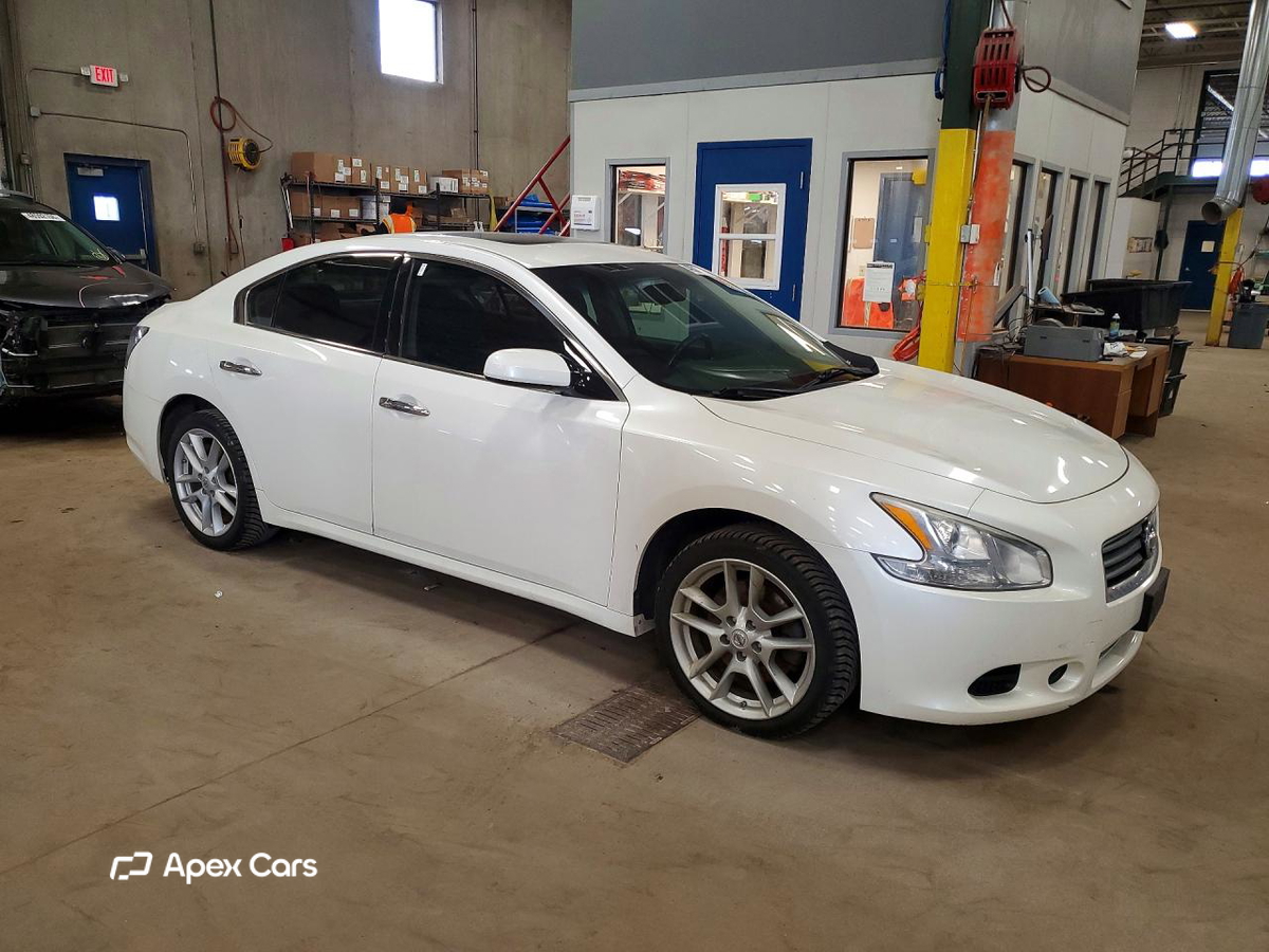 Nissan Maxima 2014