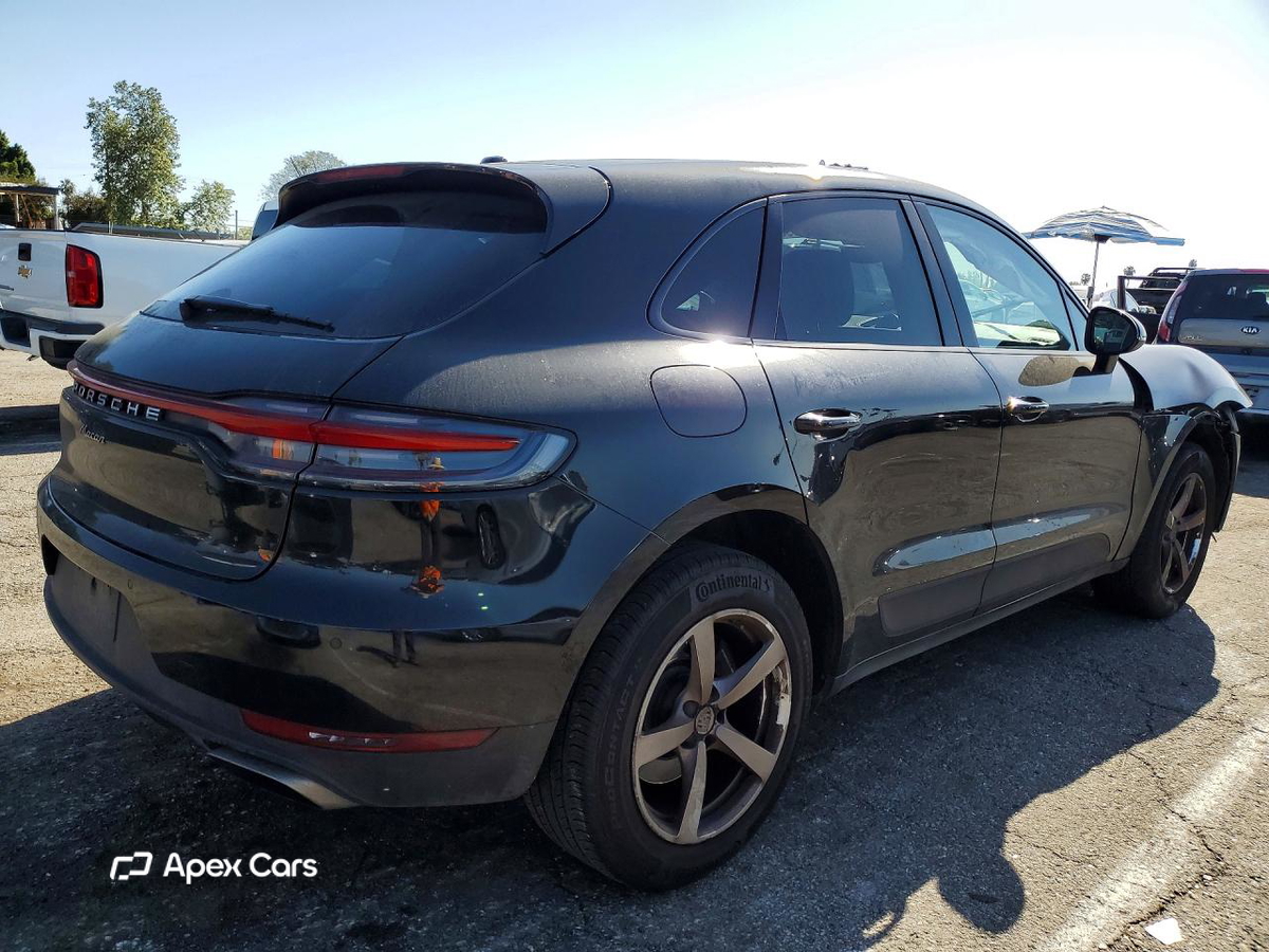 Porsche Macan 2021