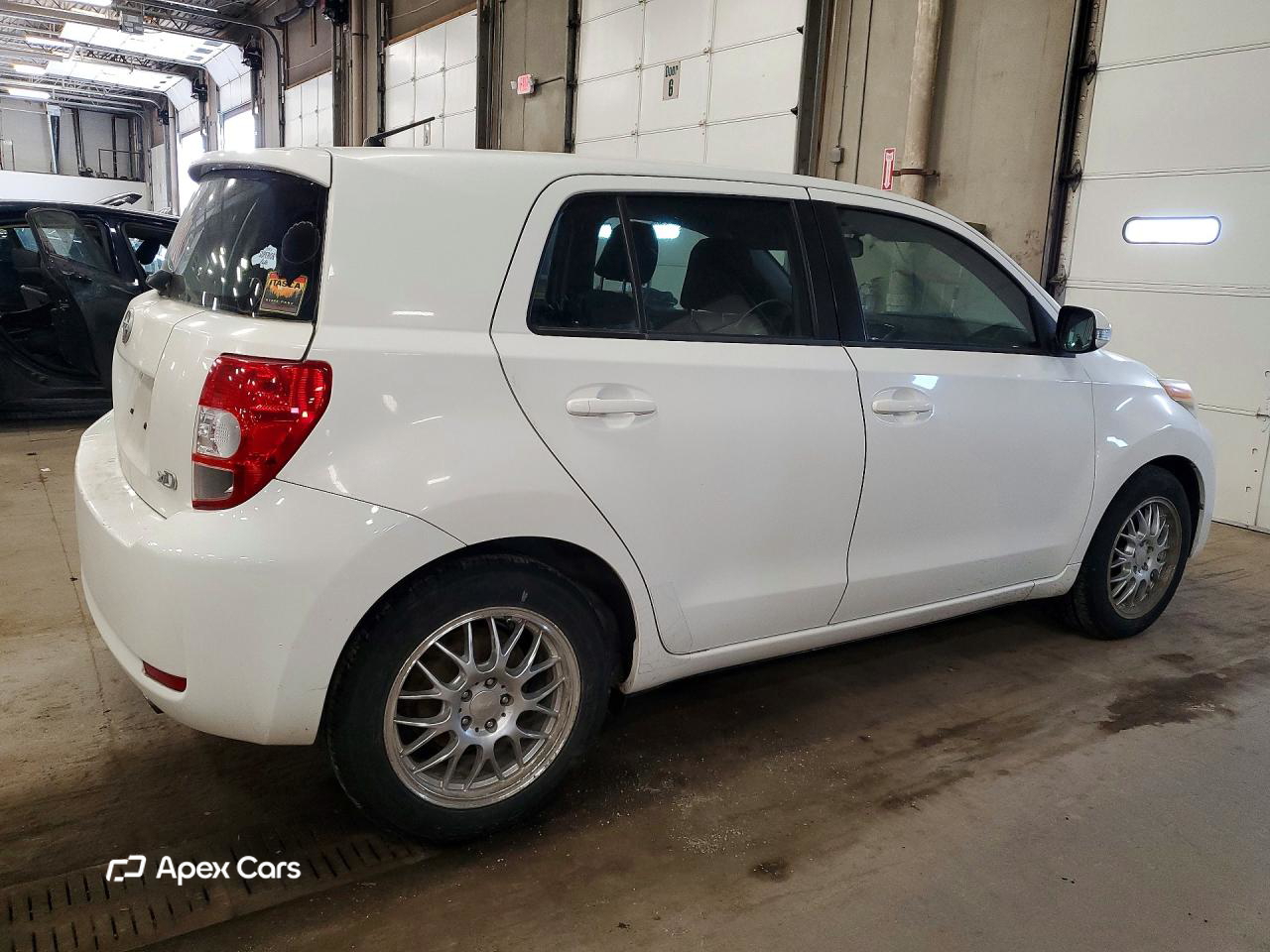 Scion xD 2009