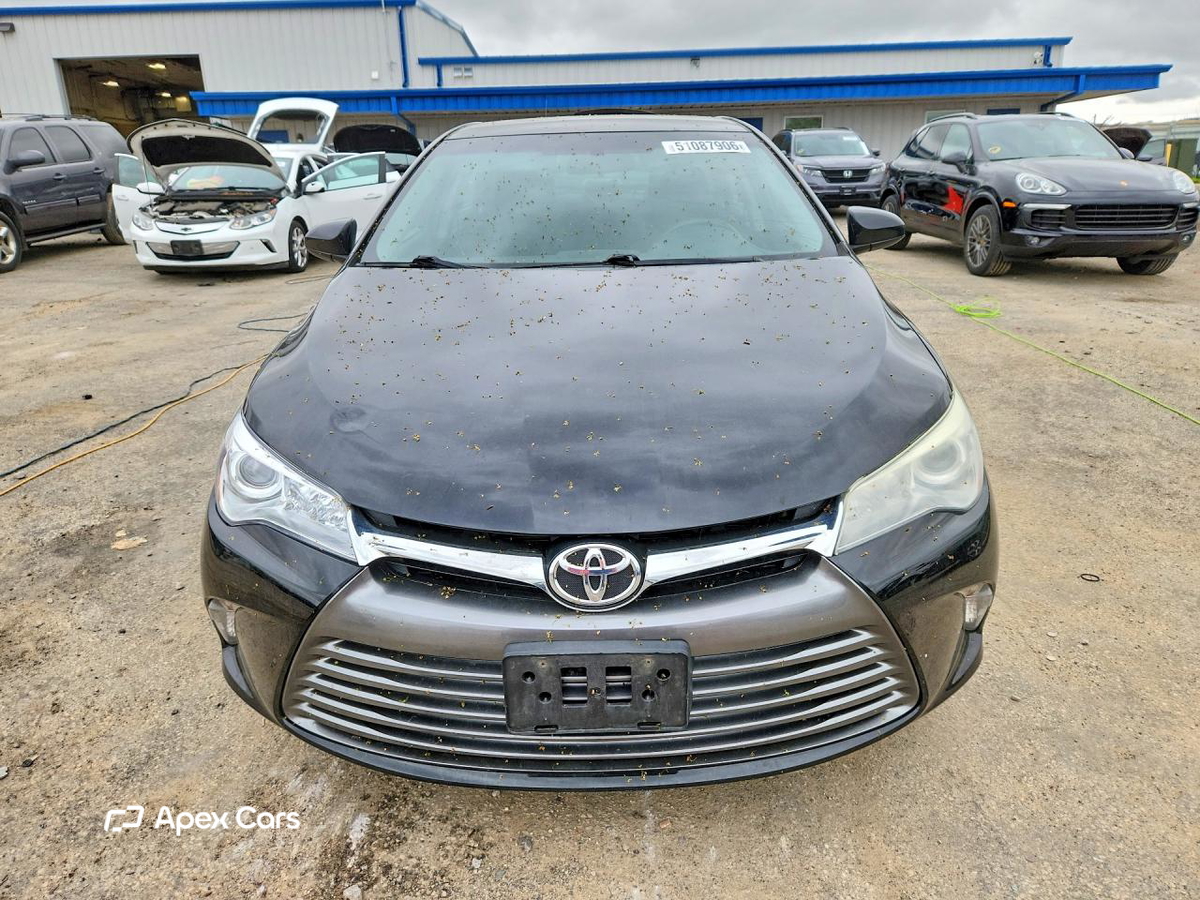 Toyota Camry 2016