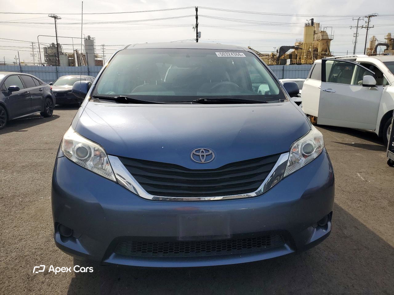 Toyota Sienna 2013