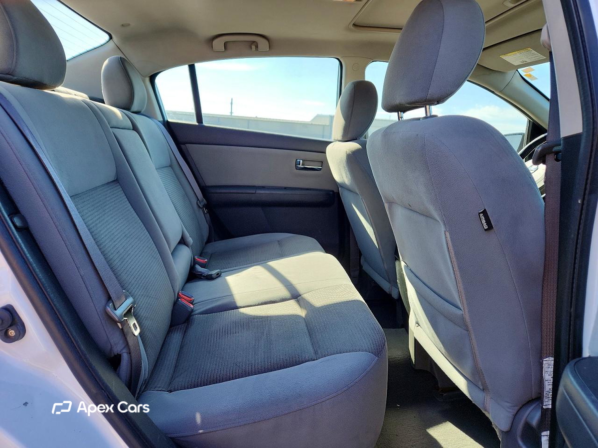 Nissan Sentra 2012