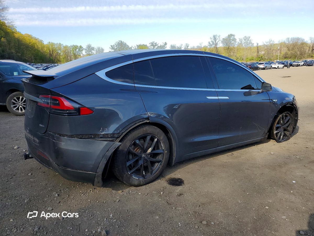 Tesla Model X 2016