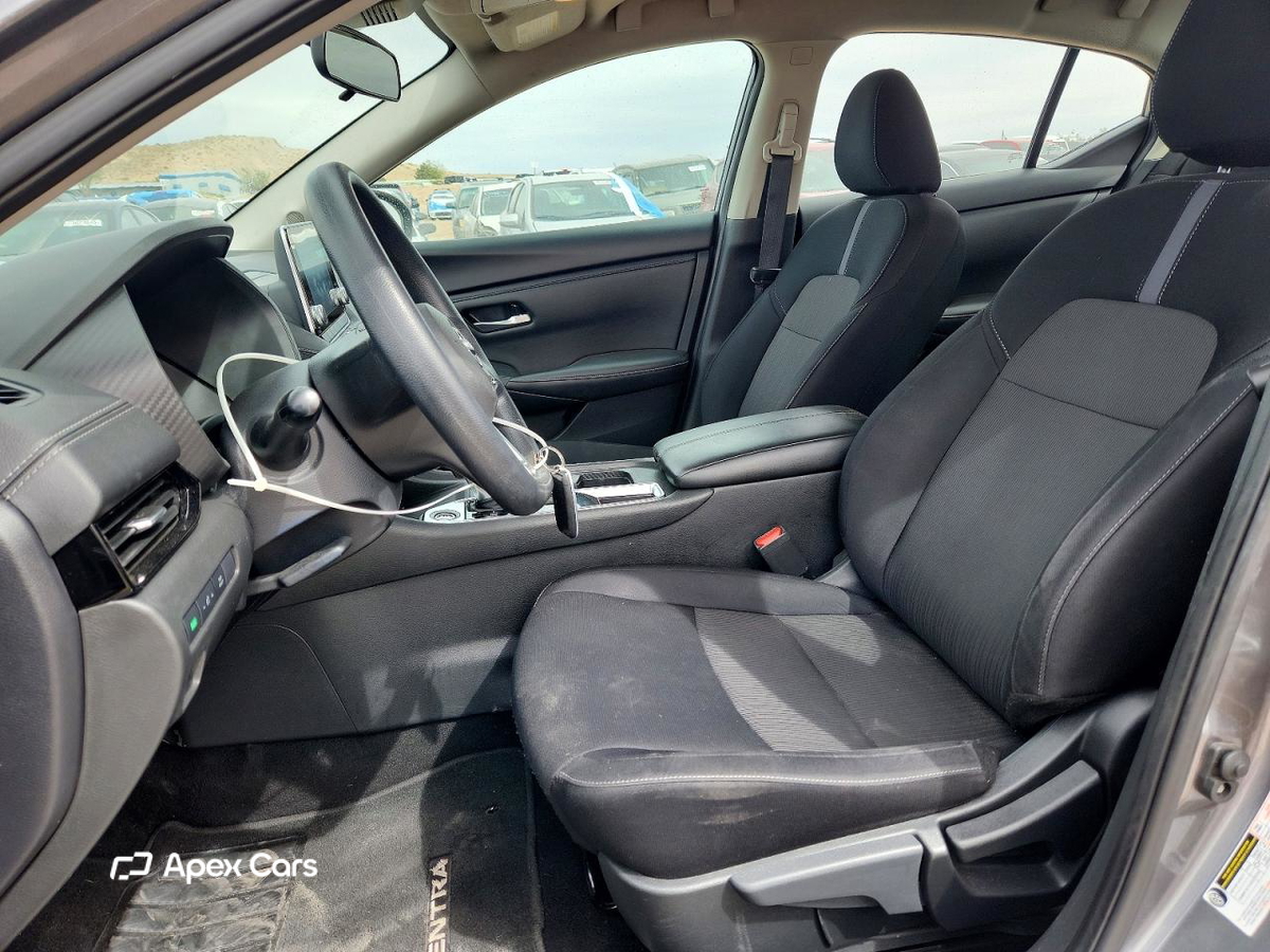Nissan Sentra 2024