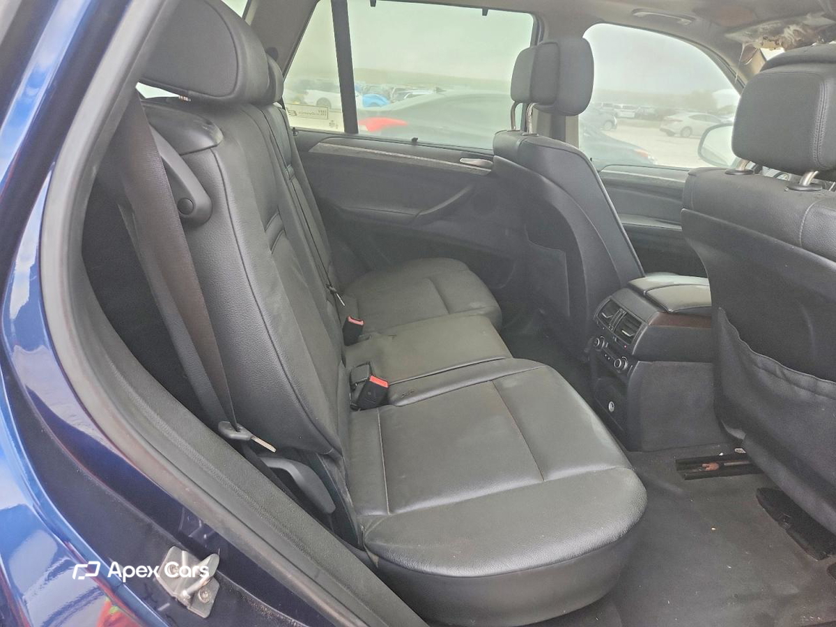 BMW X5 2011