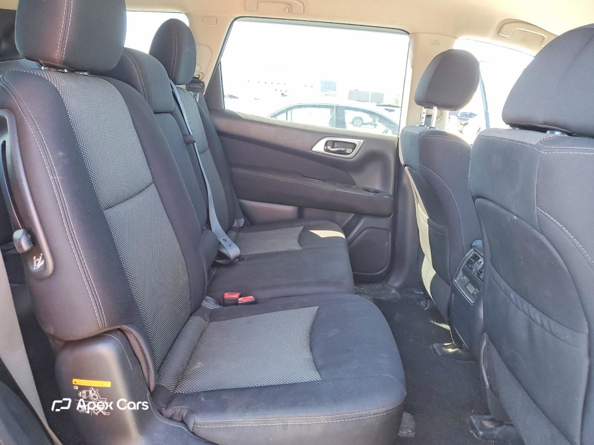 Nissan Pathfinder 2017