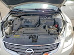 Nissan Altima 2010