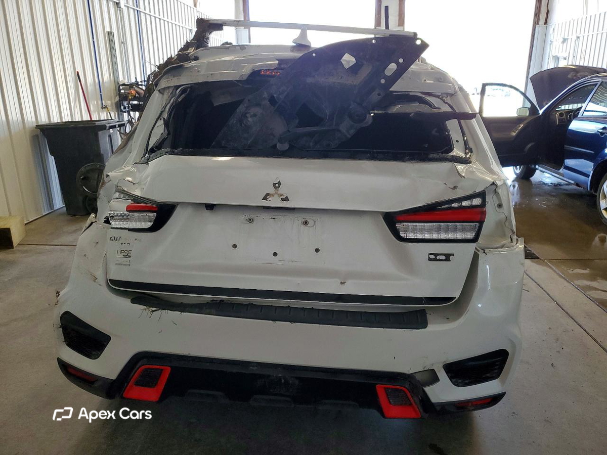 Mitsubishi Outlander 2020