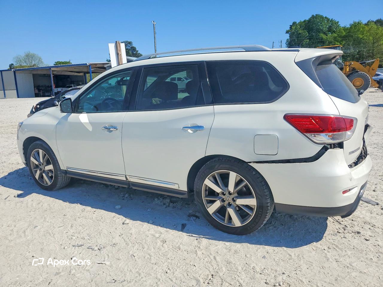 Nissan Pathfinder 2016