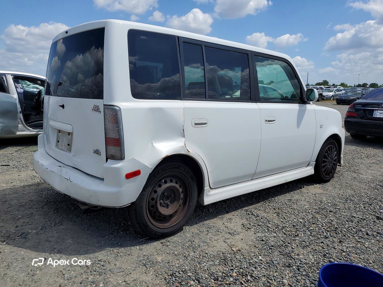 Toyota  2004
