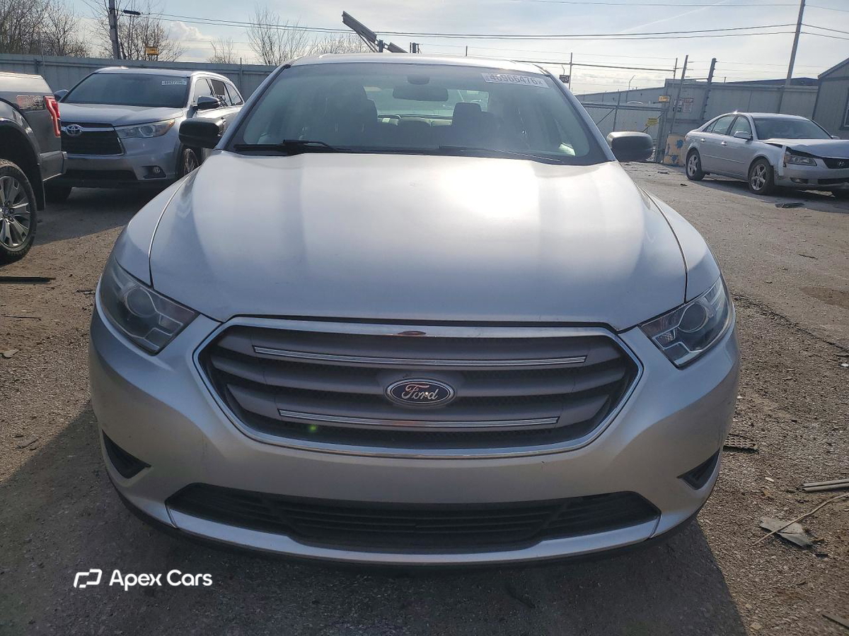 Ford Taurus 2015