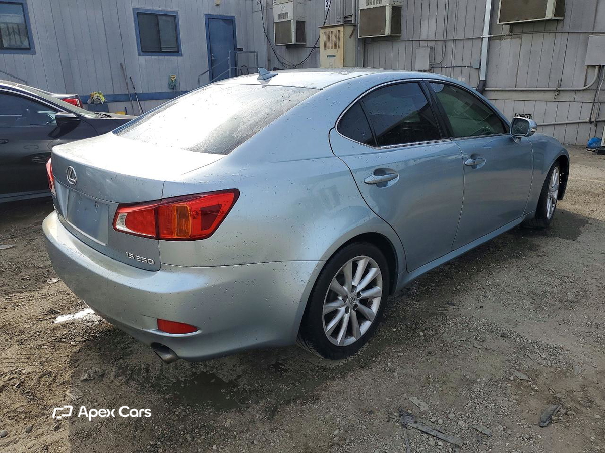 Lexus IS 2010