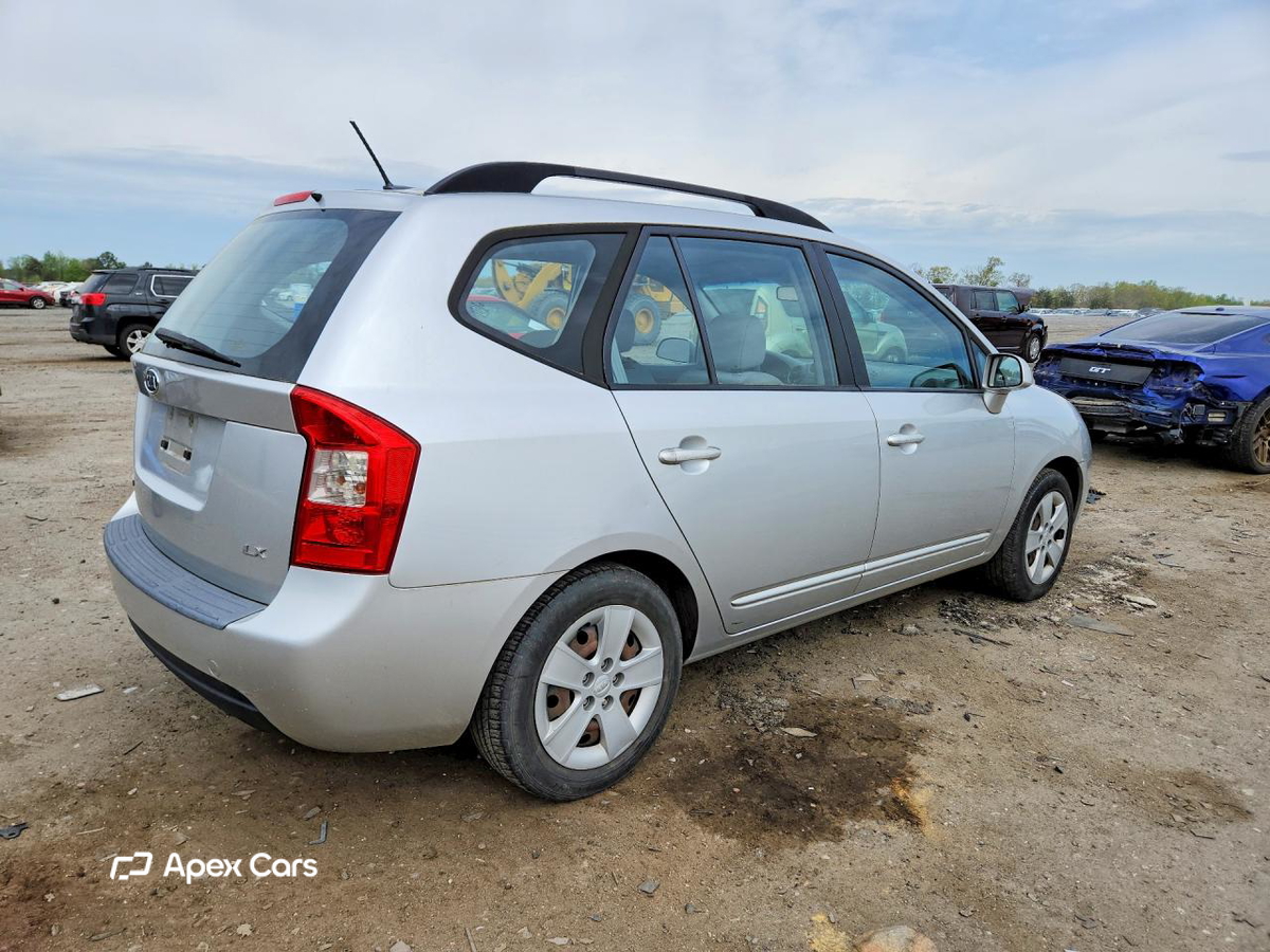 Kia Rondo 2009