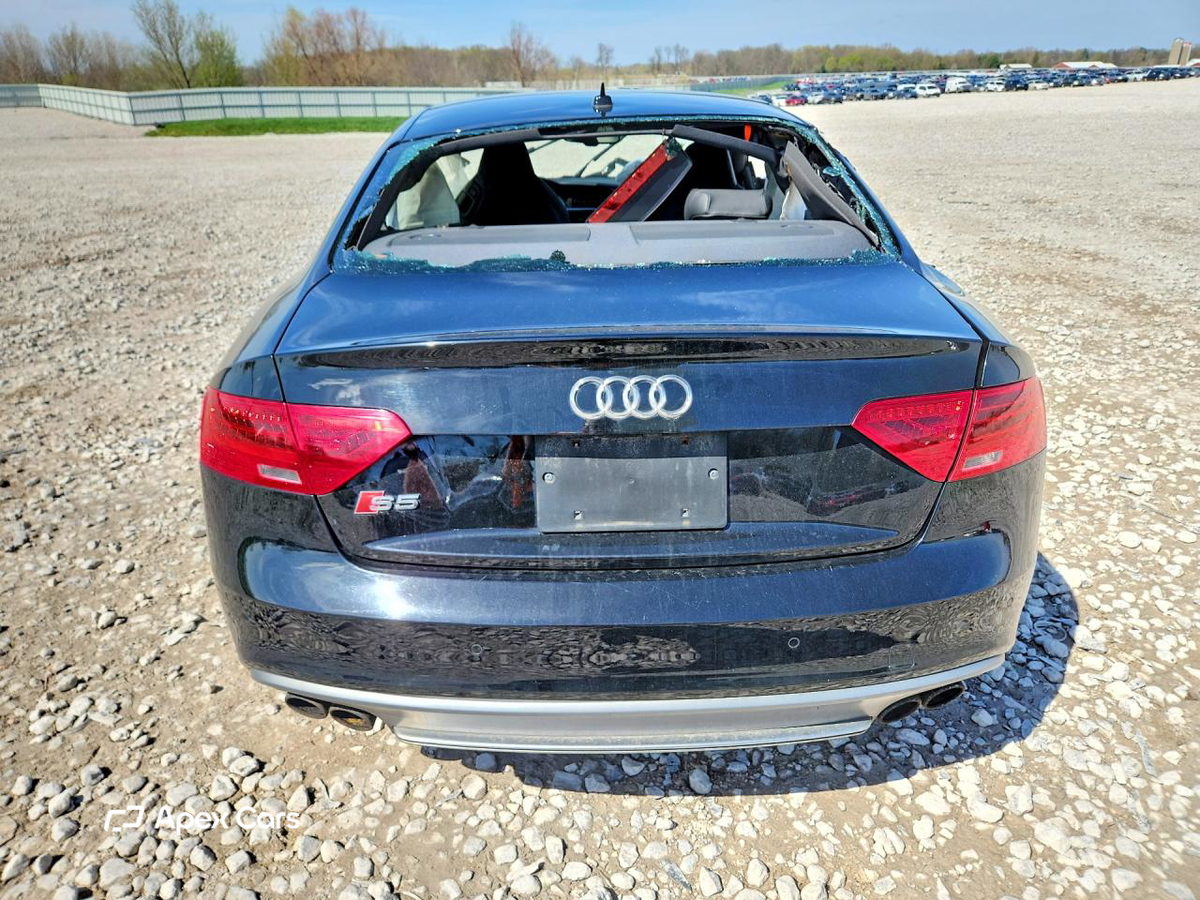 Audi RS5 2013