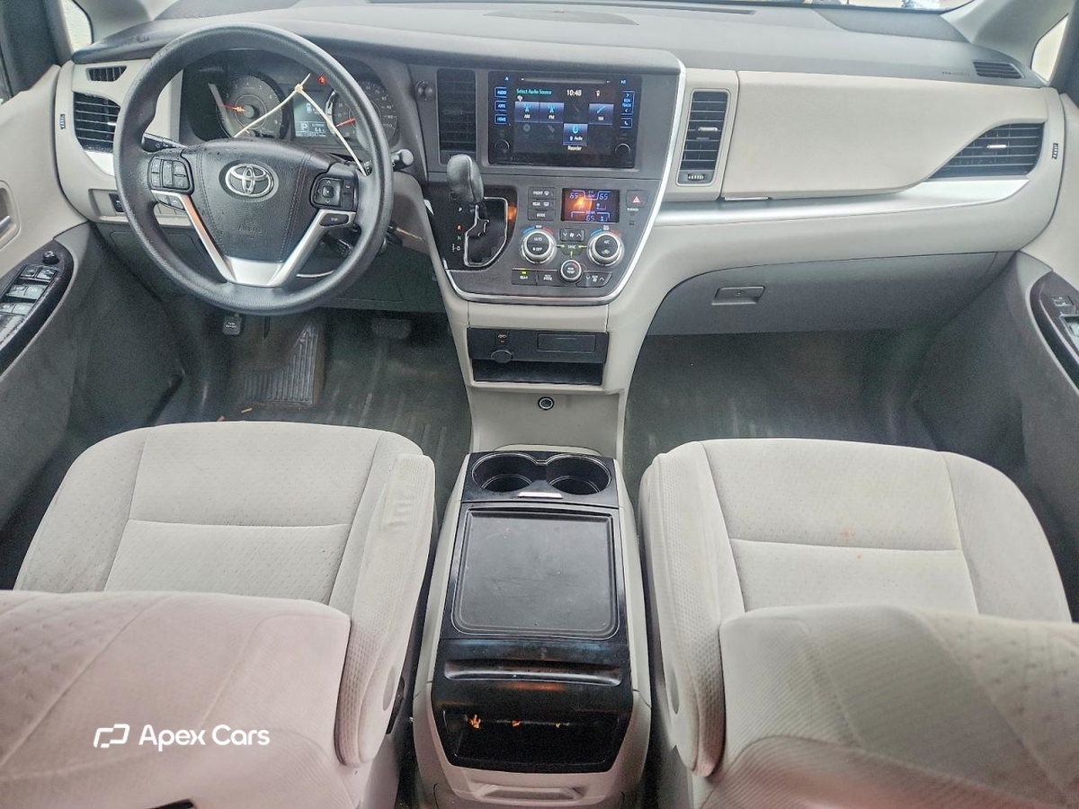 Toyota Sienna 2015