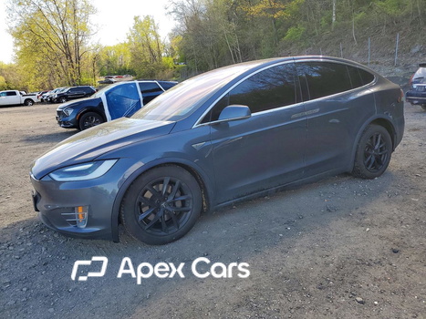 Tesla Model X 2016 - Image 1 of 15