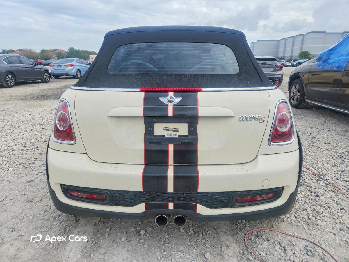 MINI Cooper 2012