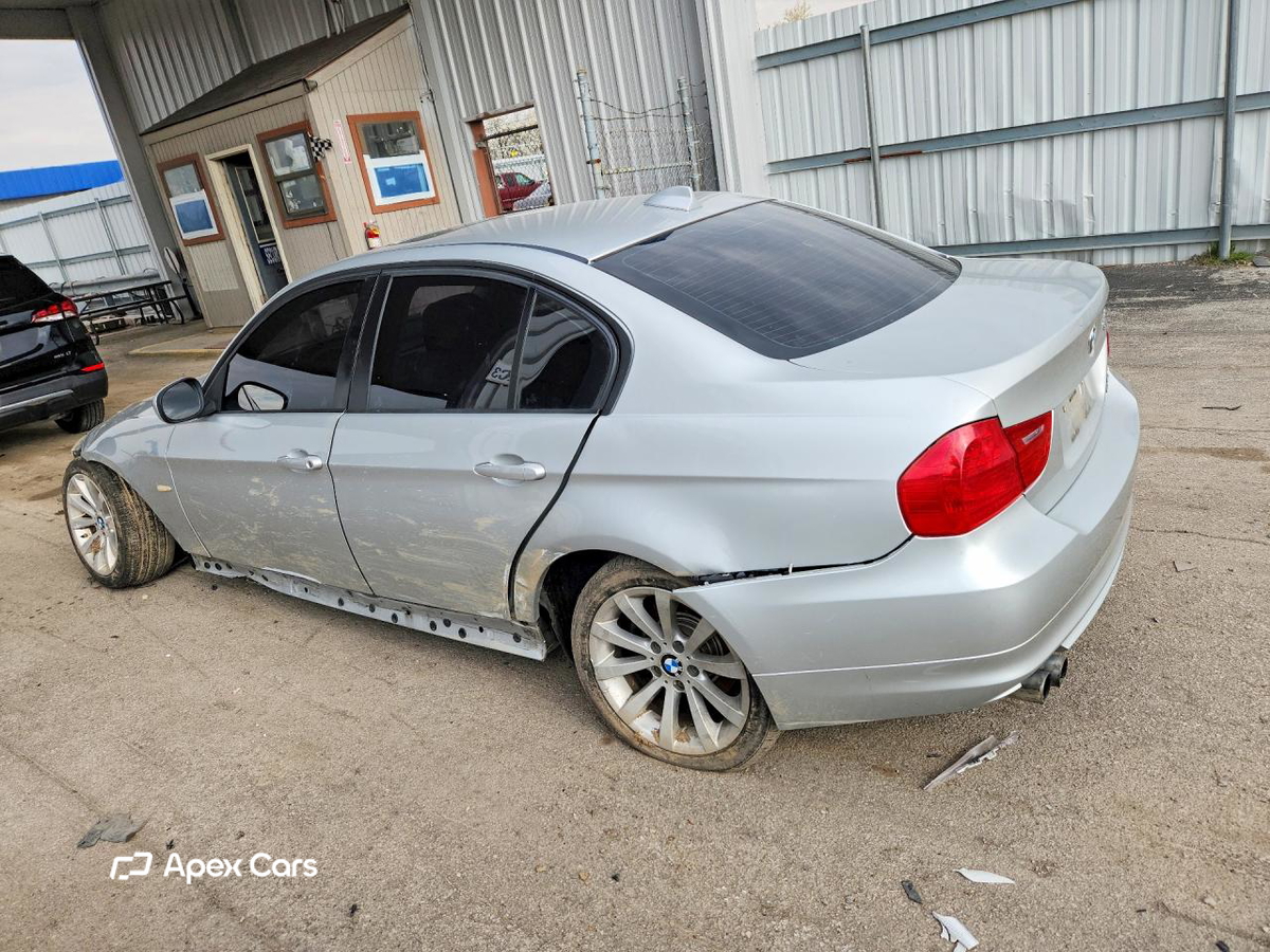 BMW Series 3 2011