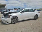 Lexus ES 2019