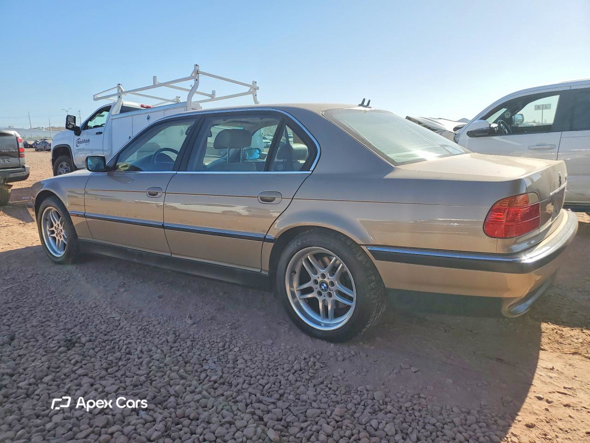 BMW Series 7 2000