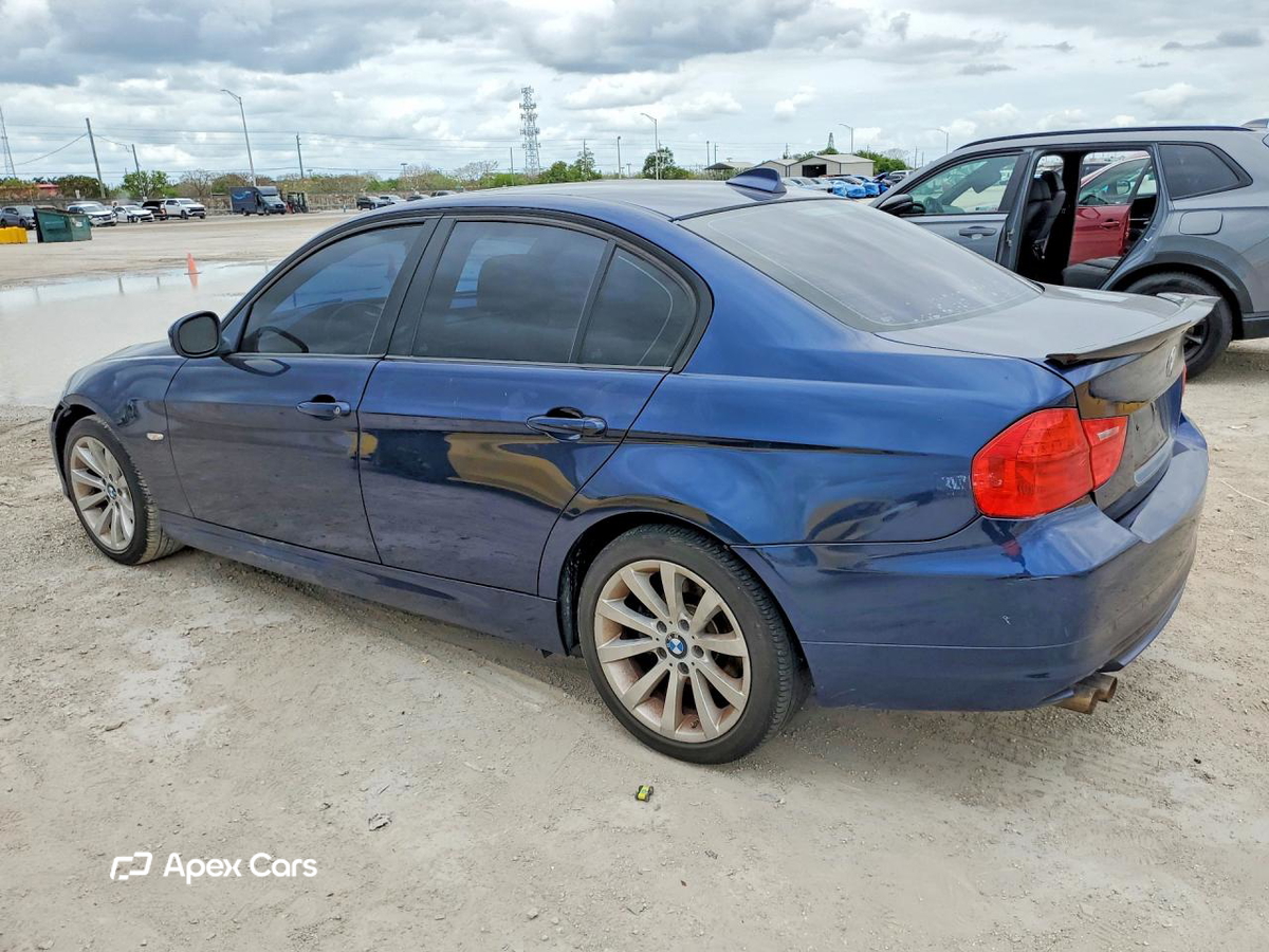 BMW Series 3 2011