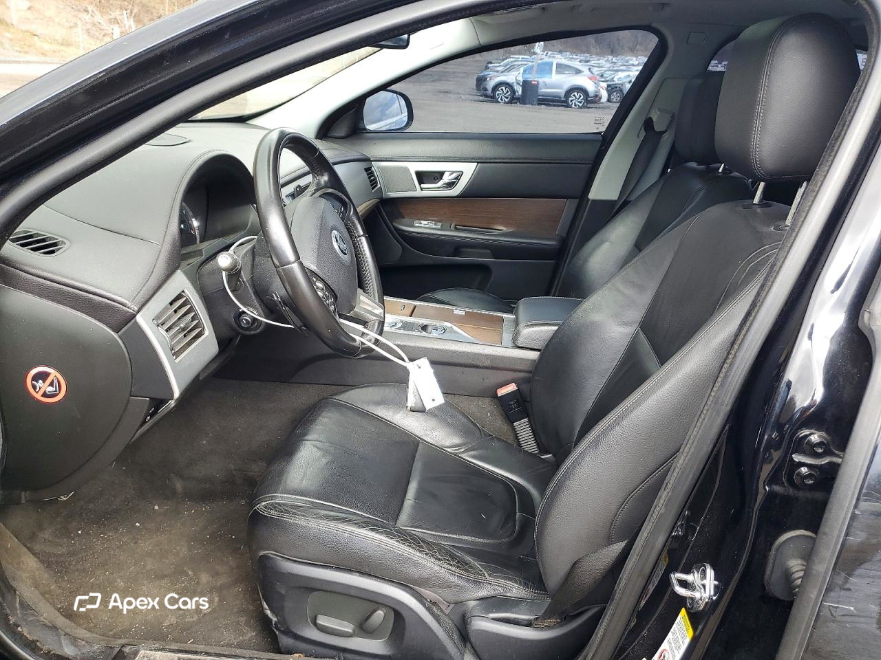 Jaguar XF 2012