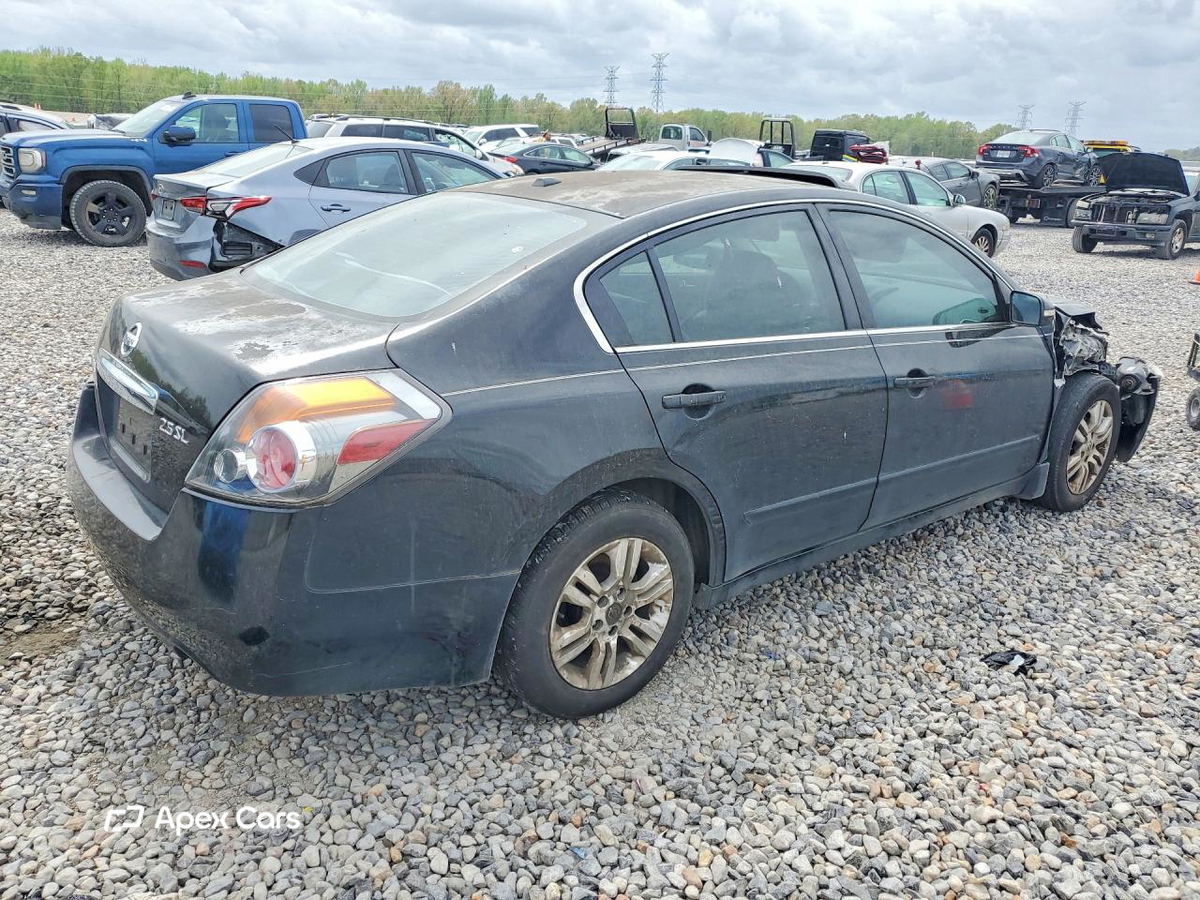 Nissan Altima 2011