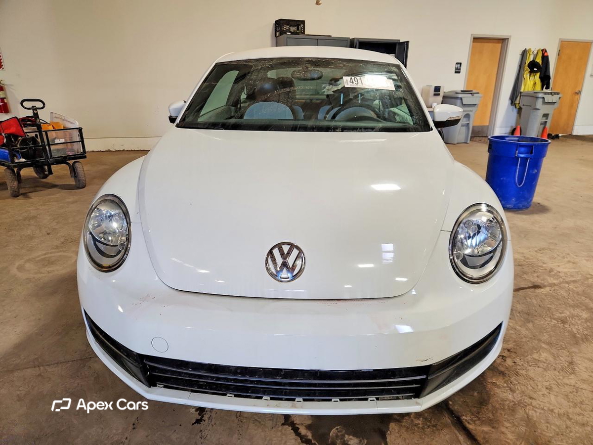 Volkswagen Beetle 2015