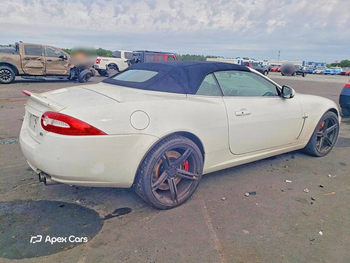 Jaguar XKR 2011