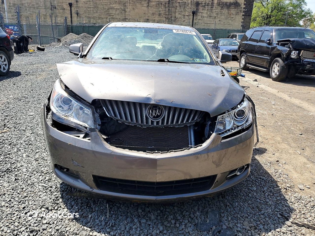 Buick LaCrosse 2011