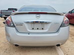 Nissan Altima 2011