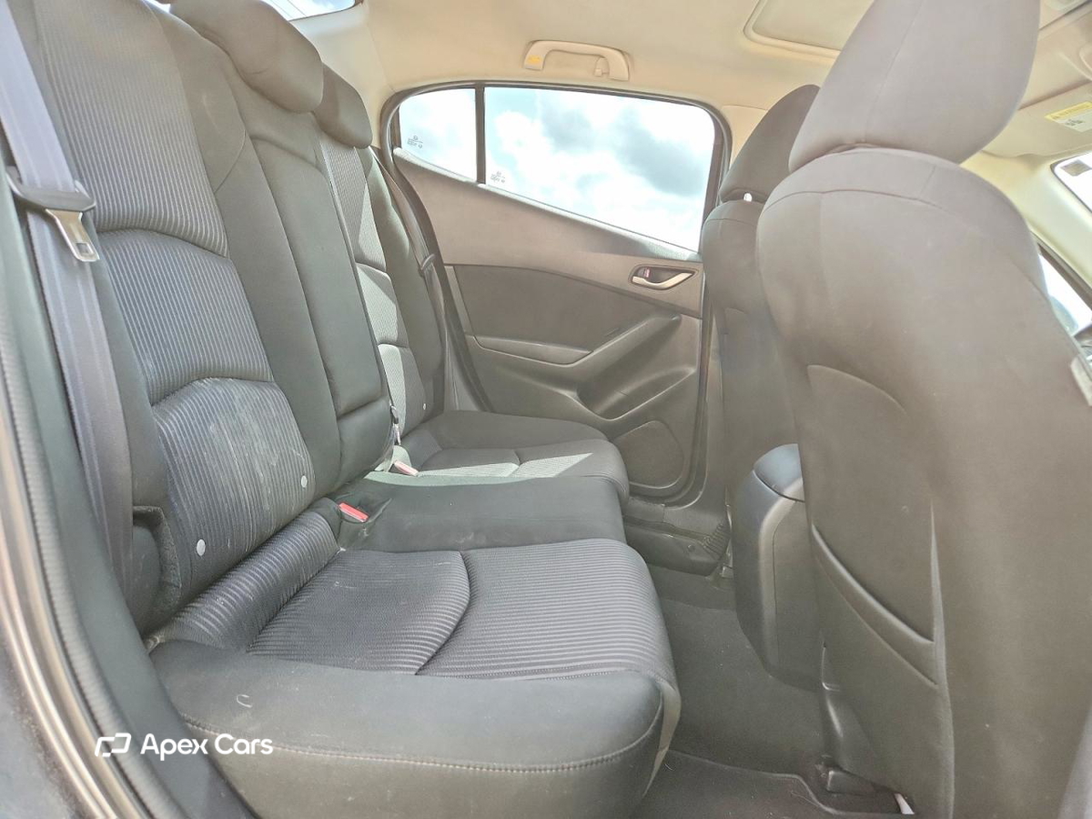 Mazda 3 2015