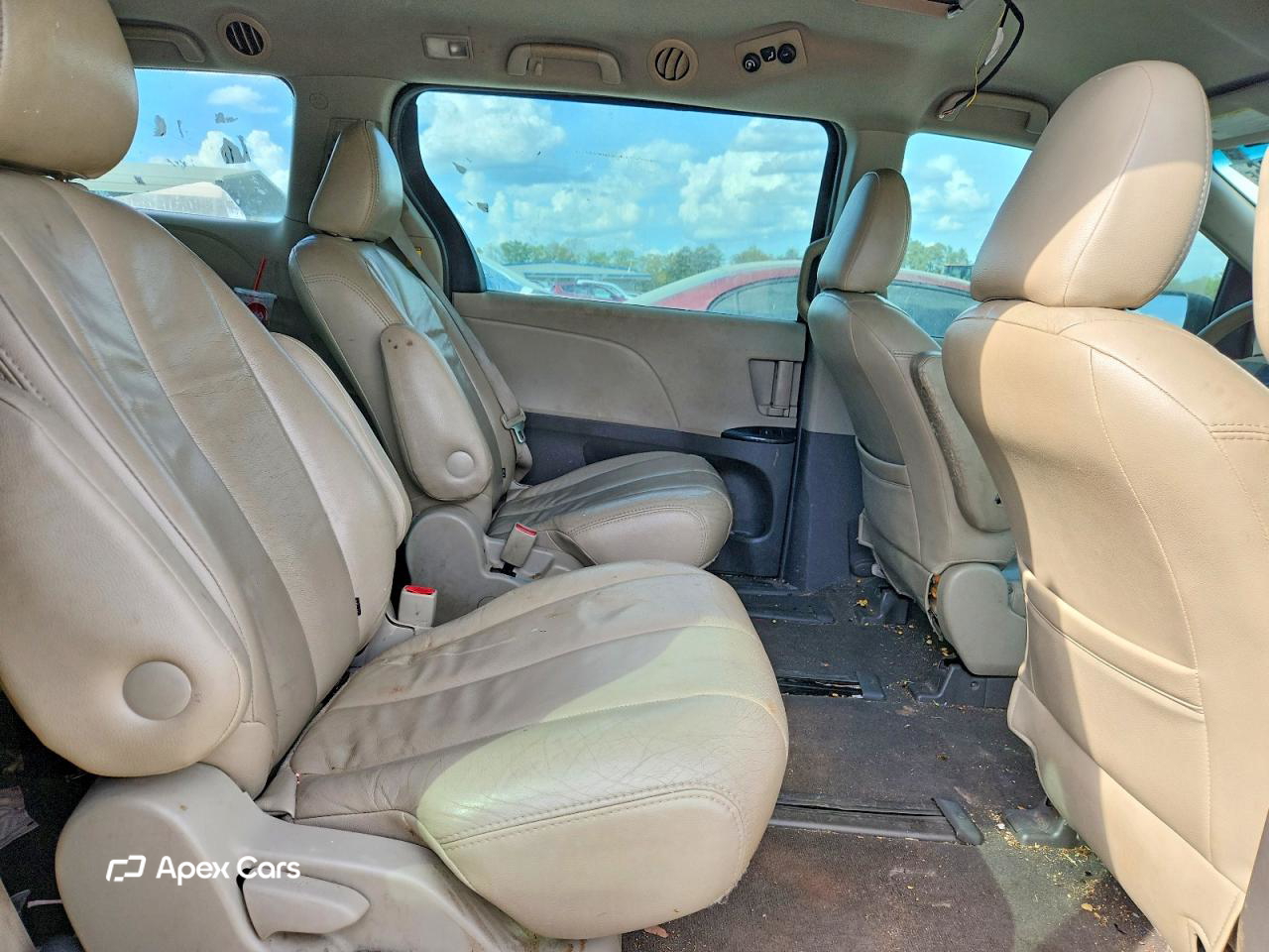 Toyota Sienna 2011