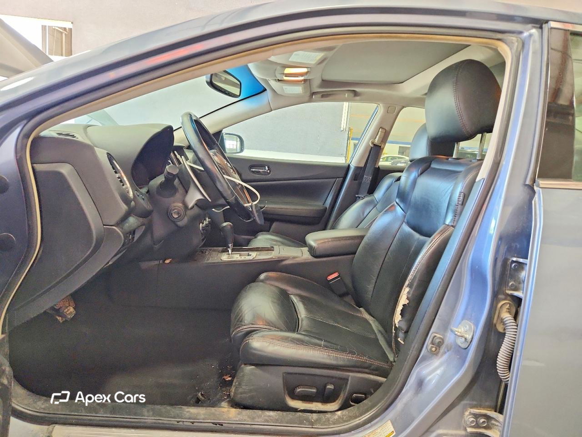 Nissan Maxima 2011
