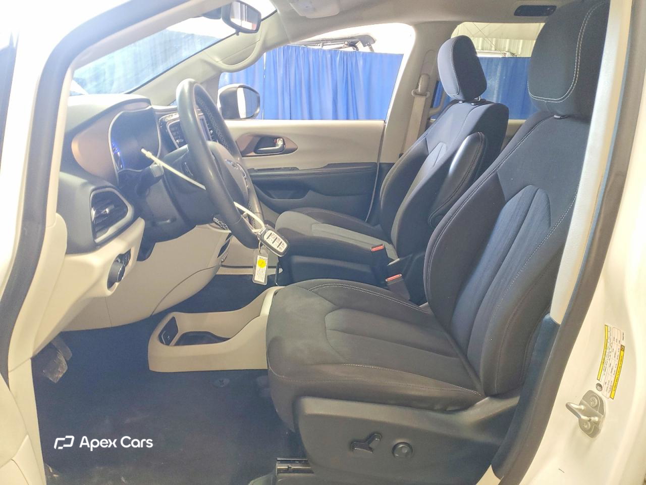 Chrysler Voyager 2023