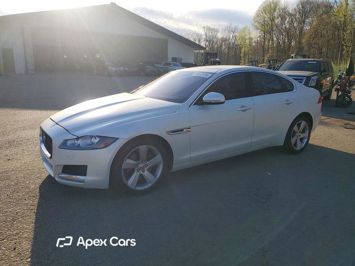 2018 Jaguar XF - Image 1 of 5