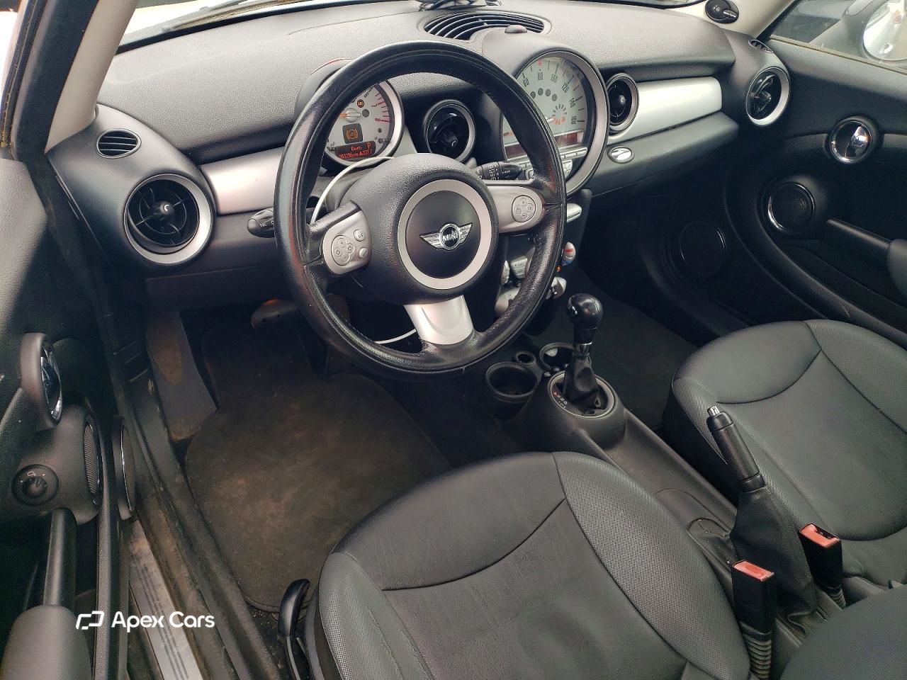 MINI Cooper 2010