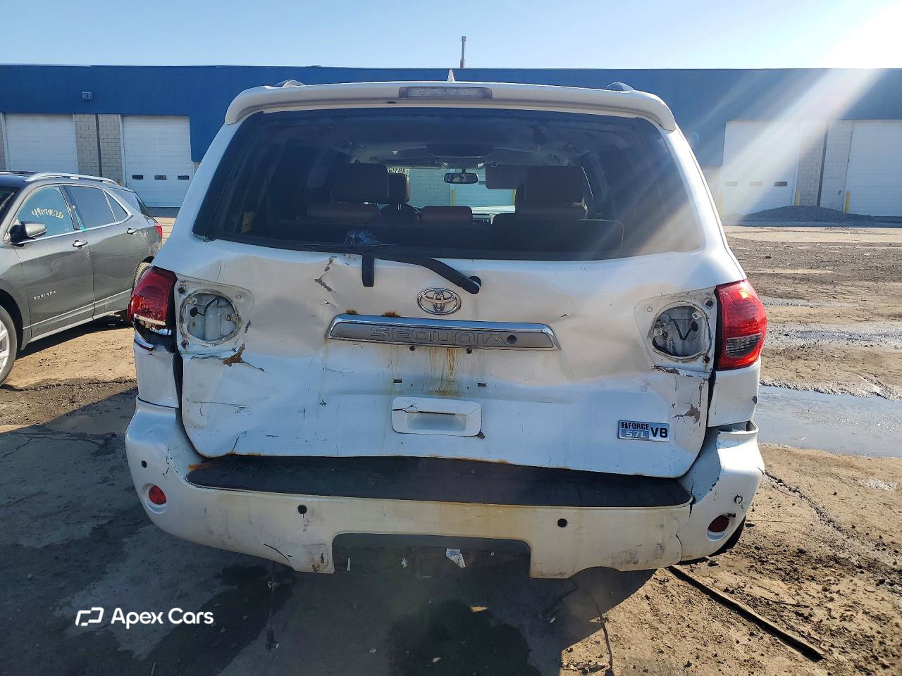 Toyota Sequoia 2011
