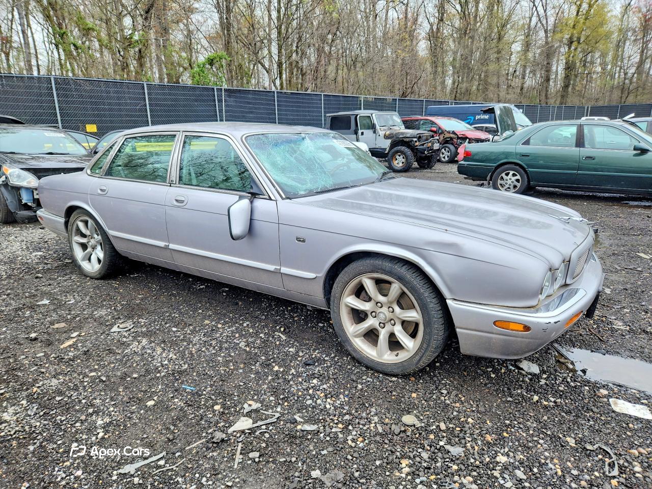 Jaguar XJR 2000