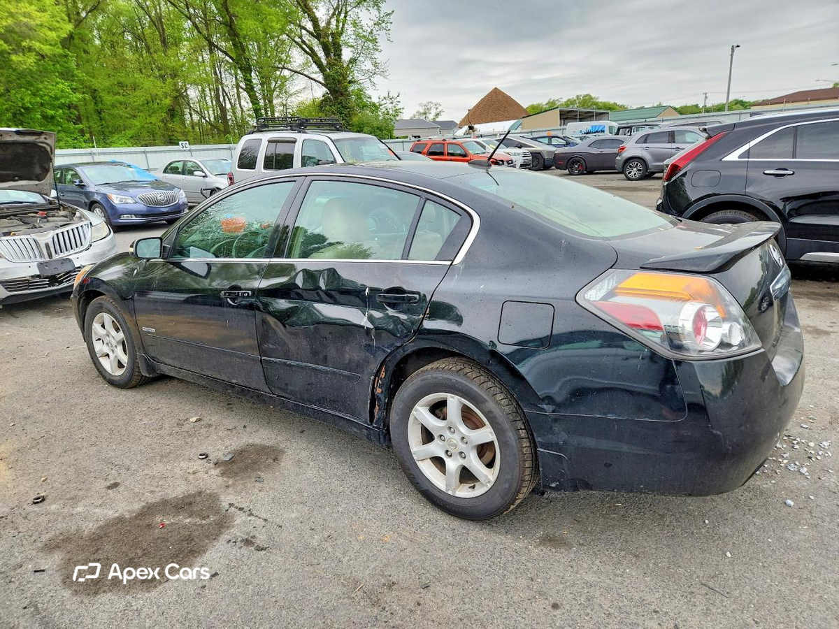 Nissan Altima 2010