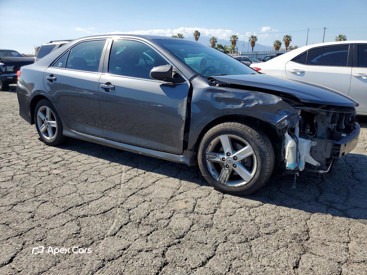 Toyota Camry 2012