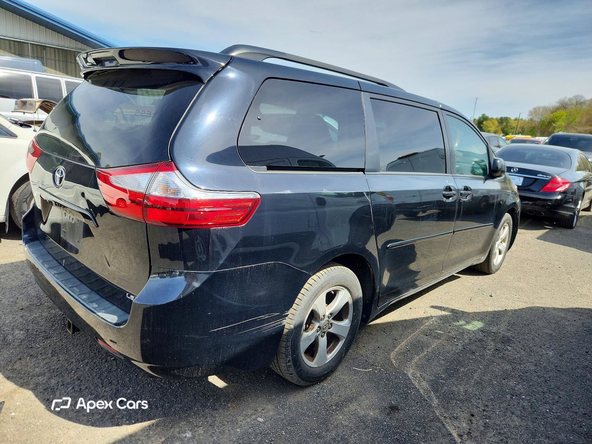 Toyota Sienna 2017