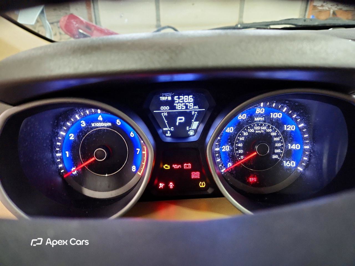 Hyundai Elantra 2011