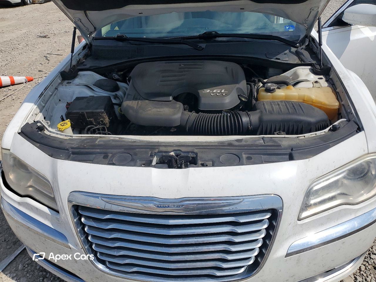 Chrysler 300 2011
