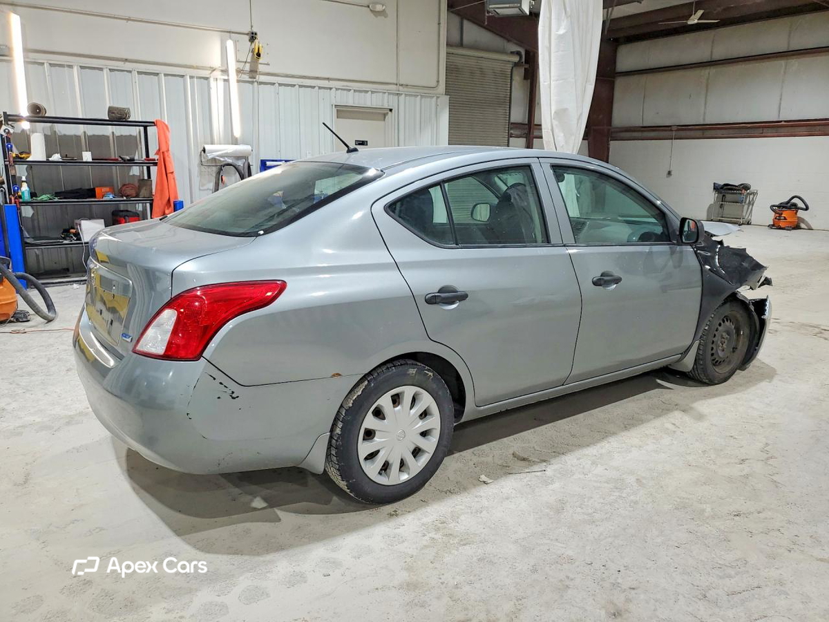 Nissan Versa 2012