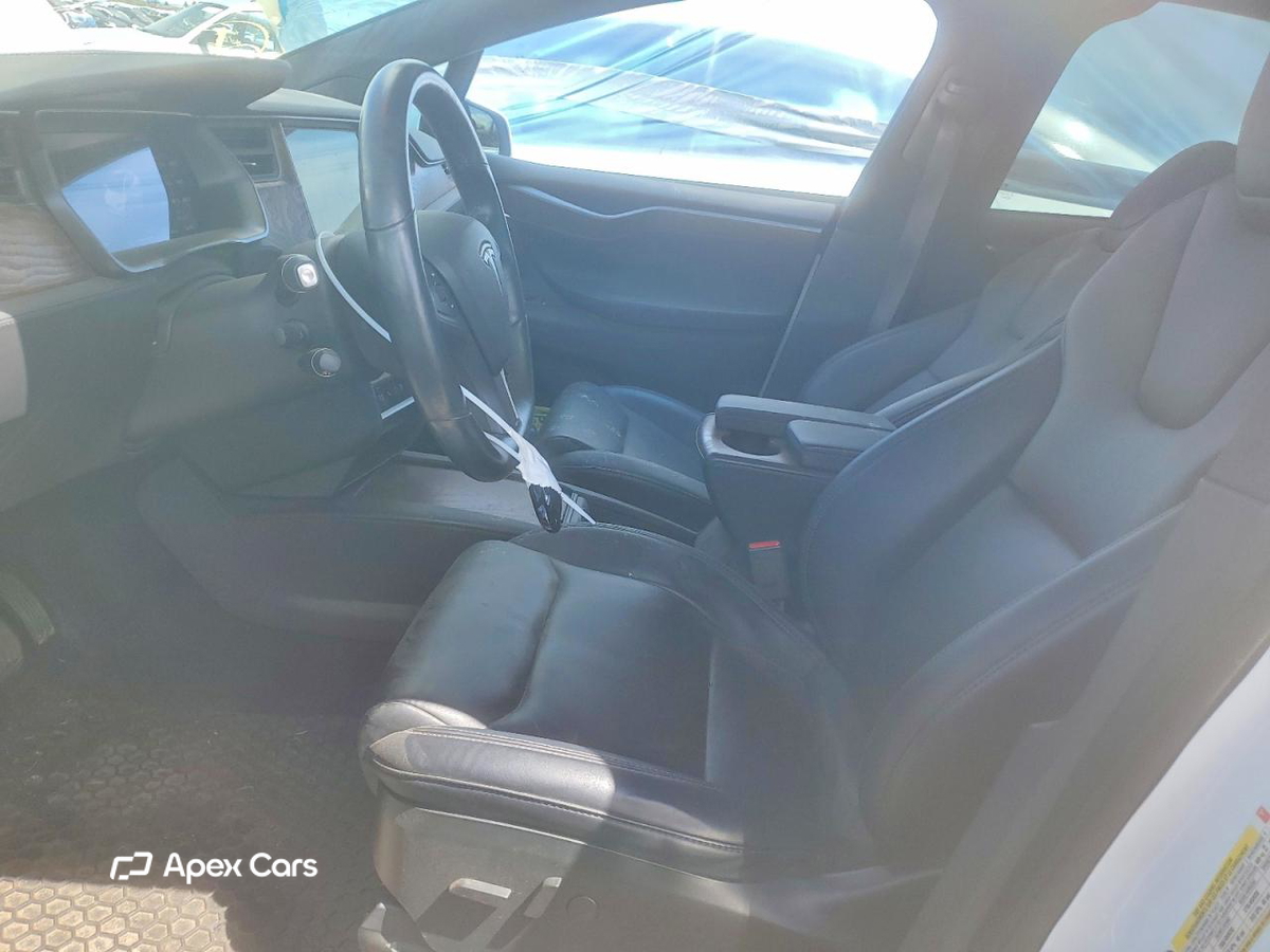 Tesla Model X 2020