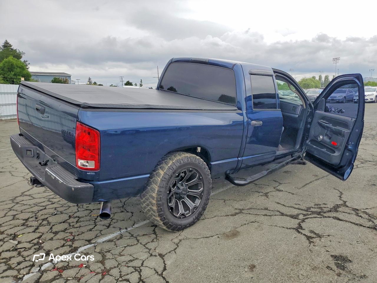 Dodge RAM 2004
