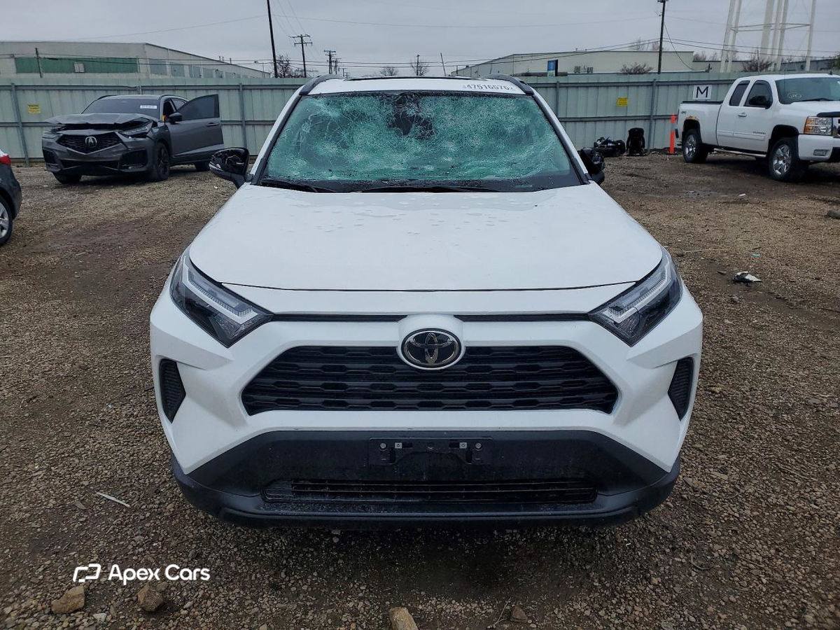 Toyota RAV 4 2025